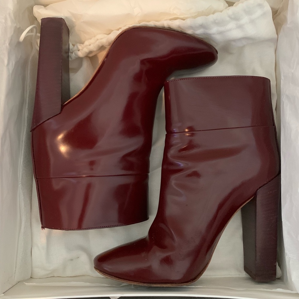 Chloé Cordovan Ankle Boots